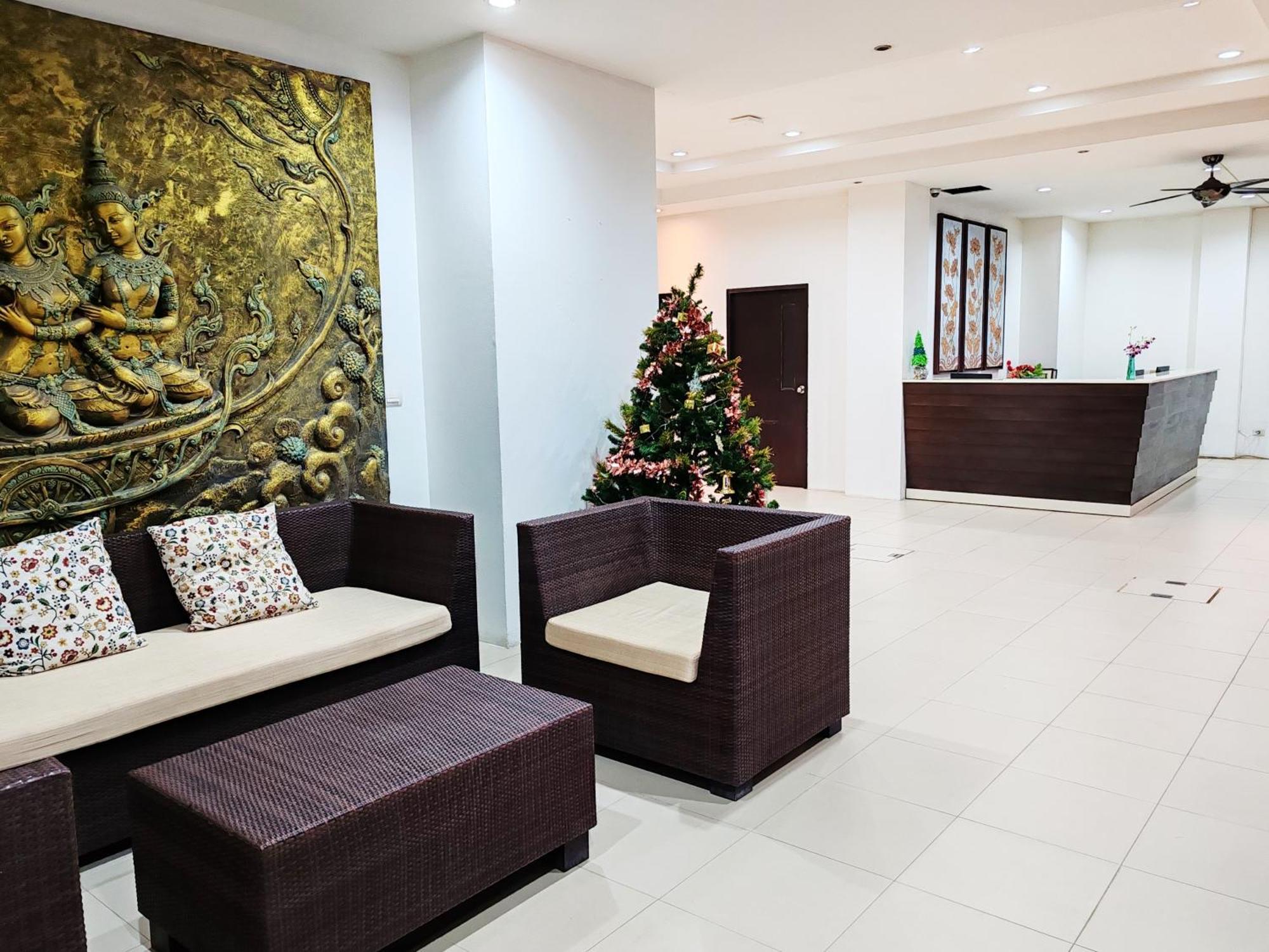 Harmony Patong Hotel エクステリア 写真