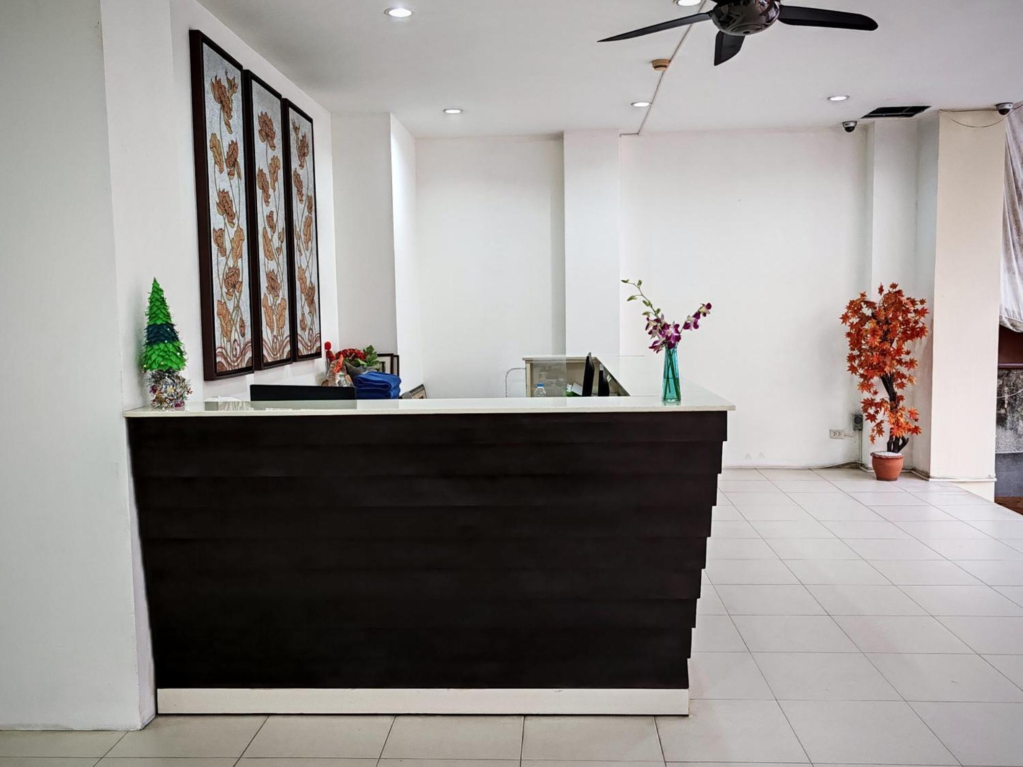 Harmony Patong Hotel エクステリア 写真