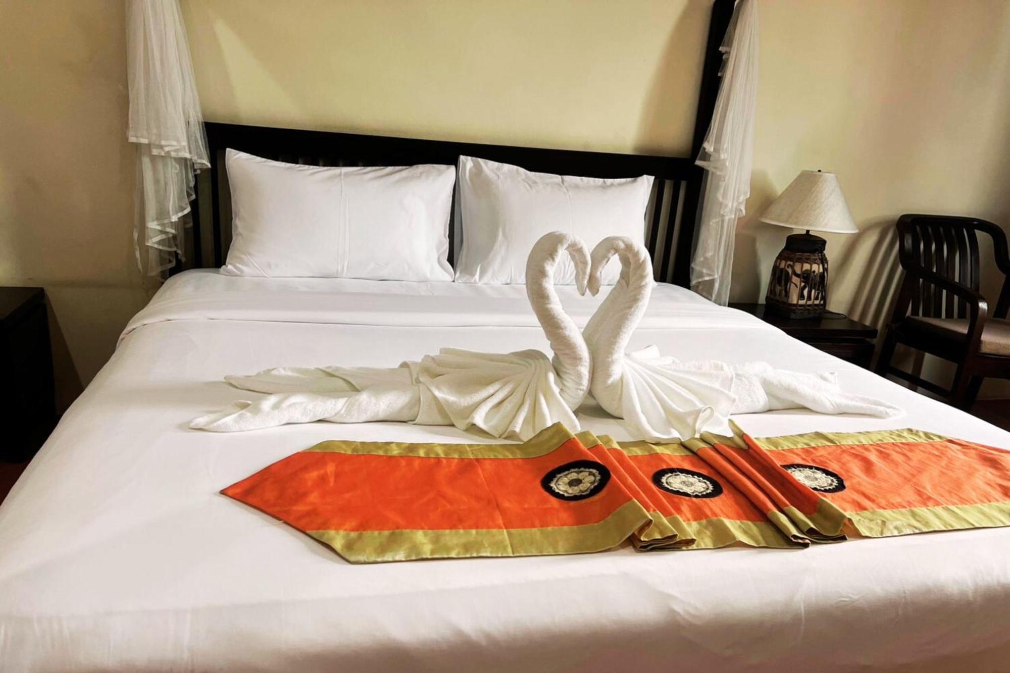 Harmony Patong Hotel エクステリア 写真