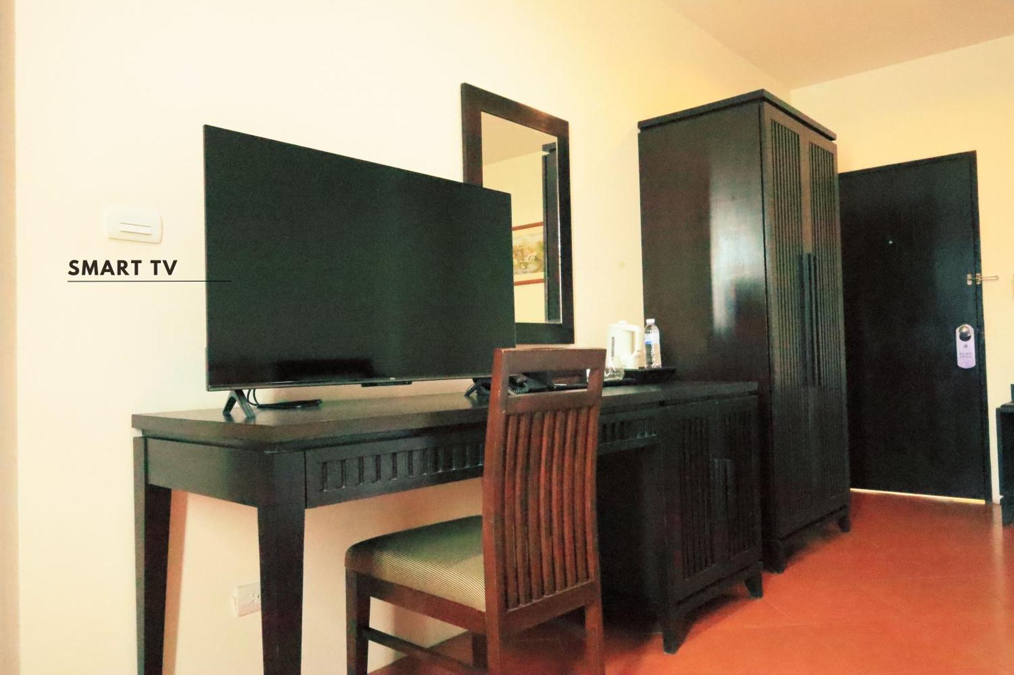 Harmony Patong Hotel エクステリア 写真